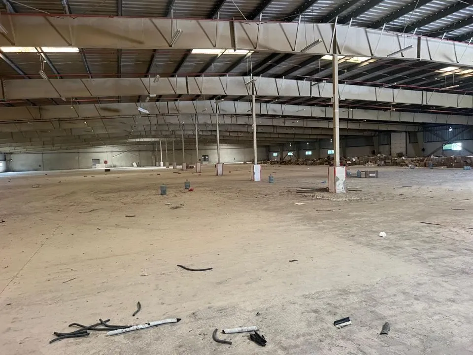 Why Renting A Warehouse Is A Better Option Than Buying