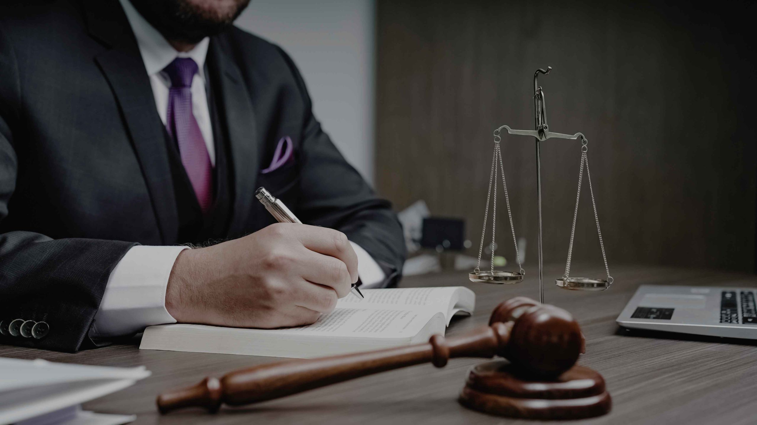 Why Global Companies Rely On Legal Consultancy Firms